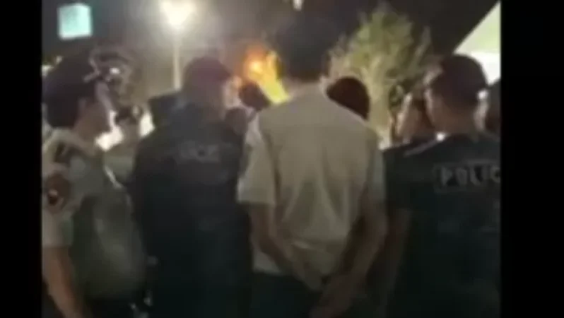 Ինչու են ոստիկանները բերման ենթարկել Ազատության հրապարակում երգող երիտասարդներին․ մանրամասներ