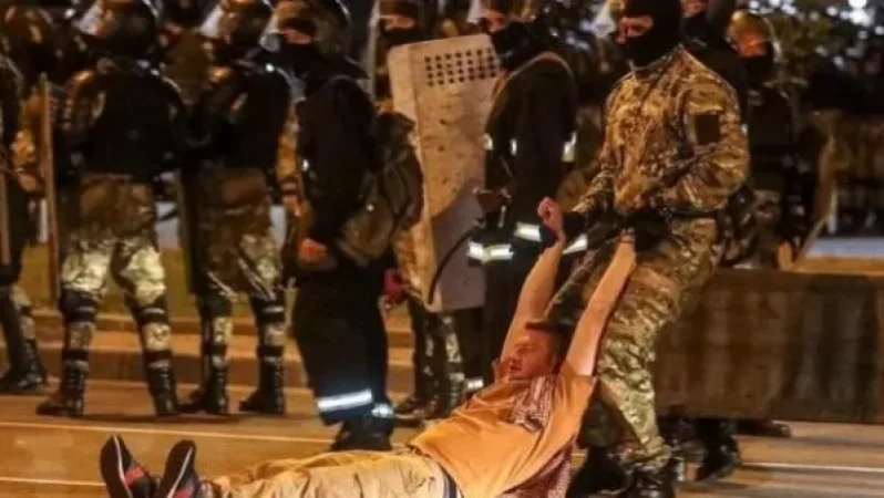 Մինսկում ձերբակալել են RT-ի թղթակցին, ՔԿ-ն ավելի քան 20 քրեական գործեր է հարուցել