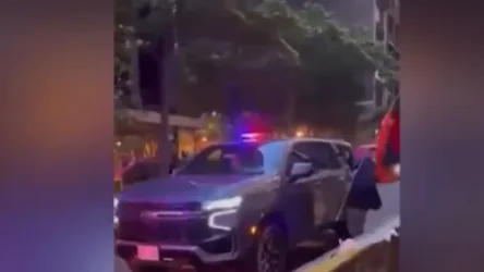 ՏԵՍԱՆՅՈՒԹ․ Նյու Յորքում մի խումբ հայեր «դավաճան» վանկարկումներով փորձել են մոտենալ Փաշինյանին տեղափոխող մեքենային