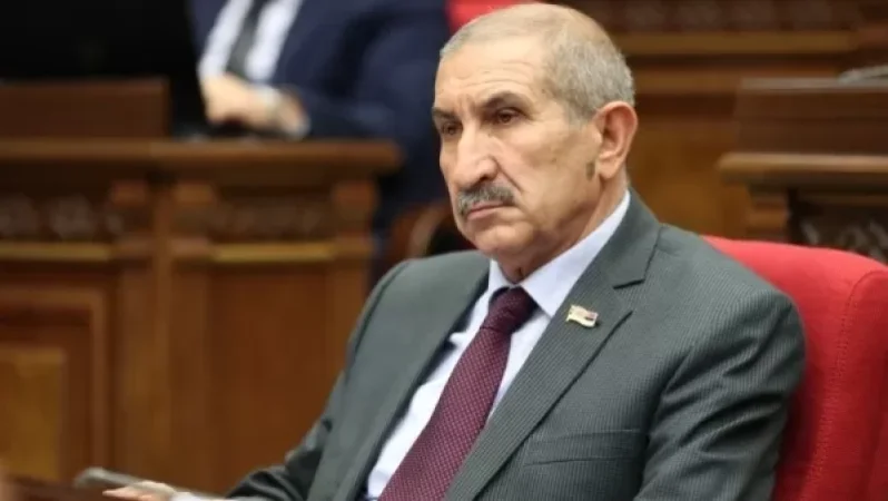 Թող ոչ ոք չմտածի, թե մենք էնքան ենք թուլացել, որ հեսա սկուտեղի վրա մատուցելու ենք միջանցքը․ ՔՊ պատգամավոր