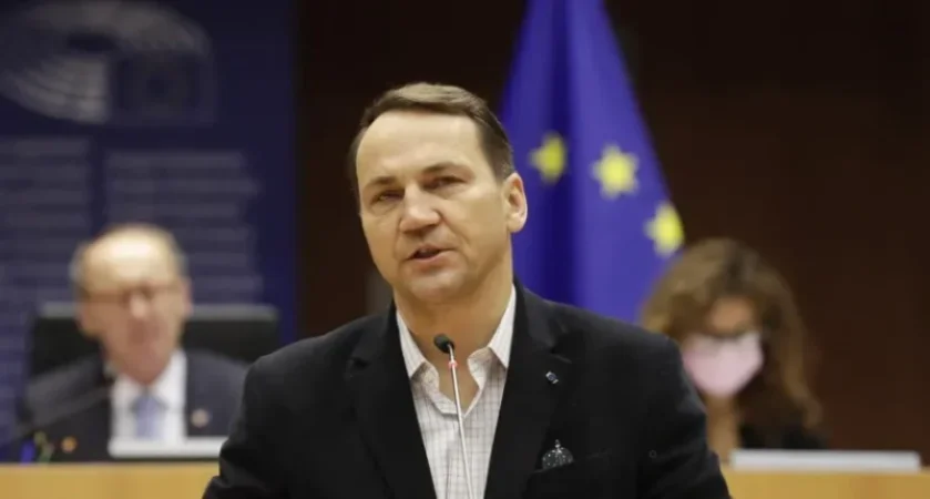 Եվրոպան չի ցանկանում կռվել Ռուսաստանի դեմ. Սիկորսկի