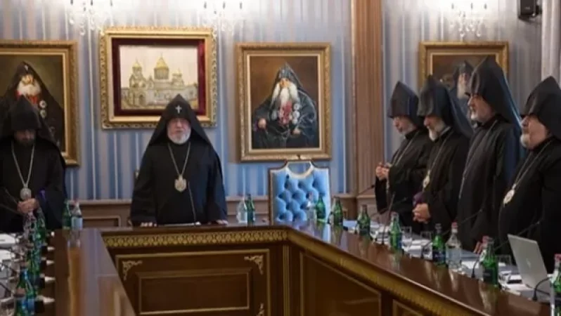 Գերագույն հոգևոր խորհրդի հայտարարությունը, կոչը՝ Հայաստանի իշխանություններին