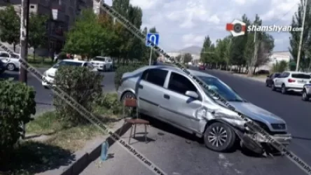 Ավտովթար Կոտայքի մարզում. Աբովյան քաղաքում բախվել են Opel-ները. կան վիրավորներ