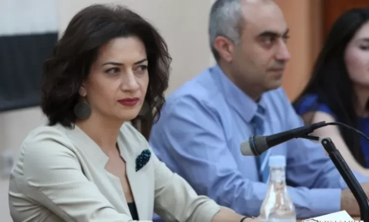 Խնդրում եմ մի նեղացեք․ Աննա Հակոբյան