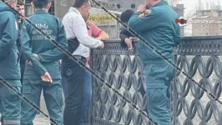 Անցել է «Հաղթանակ» կամրջի վտանգավոր եզրագիծն ու սպառնացել ցած նետվել