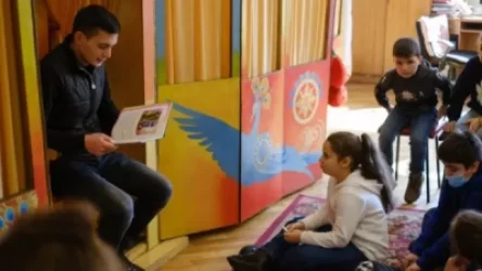 ԼՈՒՍԱՆԿԱՐՆԵՐ. Զինվորները հեքիաթ են ընթերցել երեխաների համար 