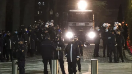 Ալբանիայում հարյուրավոր ցուցարարներ փորձել են ներխուժել երկրի խորհրդարան