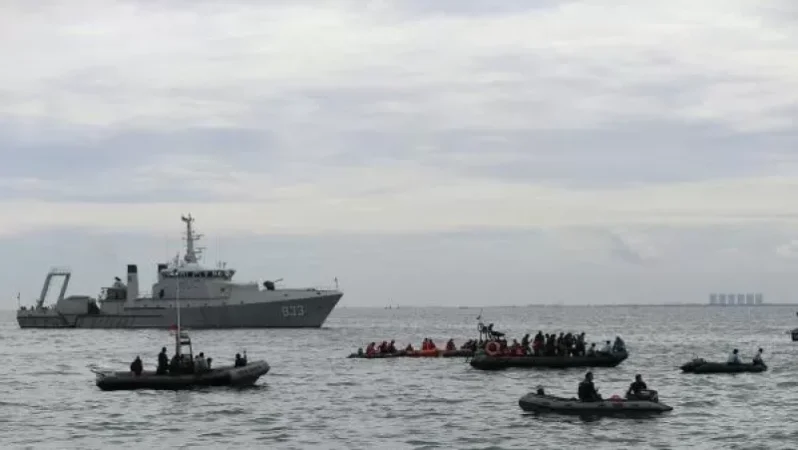 Ճավայի ծովում հայտնաբերվել են կործանված ինդոնեզական ուղևորատար օդանավի սև արկղերը