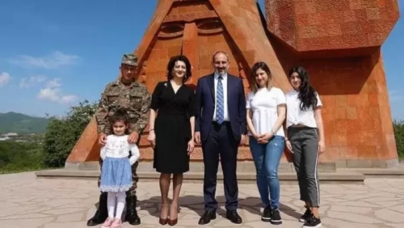 Շնորհավորում ենք պատմական այս օրվա առիթով՝ Ազատ Արցախ. Փաշինյան