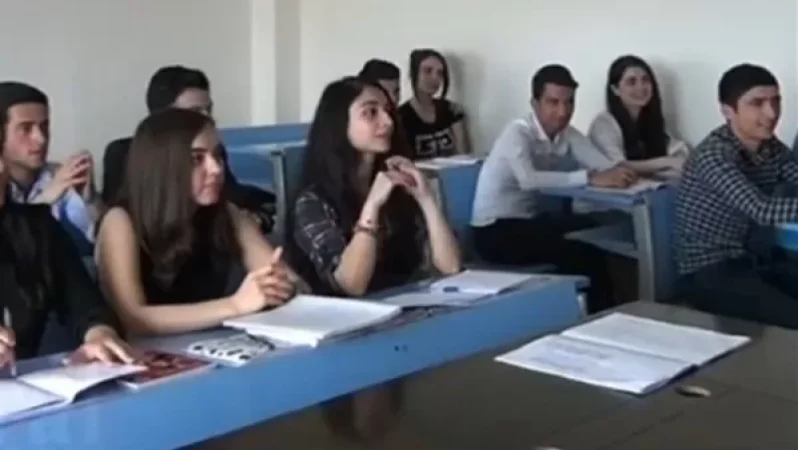 Բոլորին չենք հասցնում գրանցել դասընթացներին. Ադրբեջանում ակտիվորեն հայերեն են սովորում