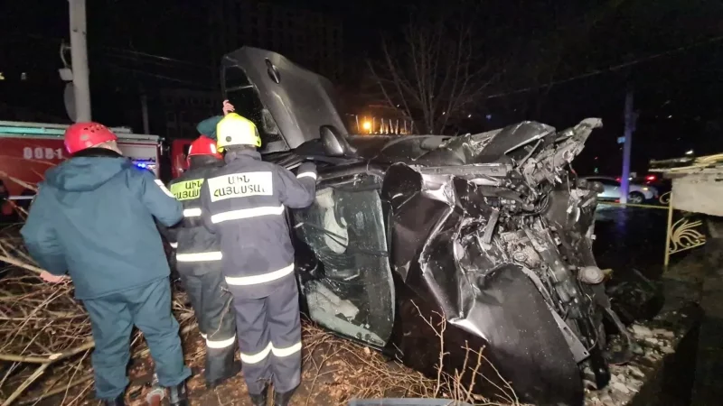 ԼՈՒՍԱՆԿԱՐՆԵՐ․ Խոշոր վթար․ գիշերն ինչ է կատարվել Կորյունի փողոցում