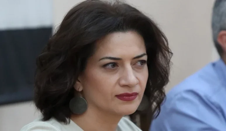 Գյումրին պարալիզացված է. ինչու է Աննա Հակոբյանը գնում այնտեղ. ArmLur