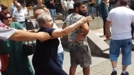 ՏԵՍԱՆՅՈՒԹ․ Քաղաքապետարանն ապամոնտաժում է մետրո Երիտասարդականի հետնամասի սրճարանը