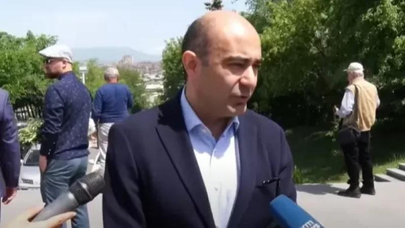 Մենք պիտի ոտքի կանգնենք, իսկ մենք դա կարող ենք, մենք 10 միլիոնանոց ազգ ենք. Էդմոն Մարուքյան