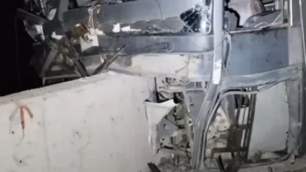 Ադրբեջանում 16 մարդ է տուժել տուրիստական ​​ավտոբուսի վթարի հետեւանքով