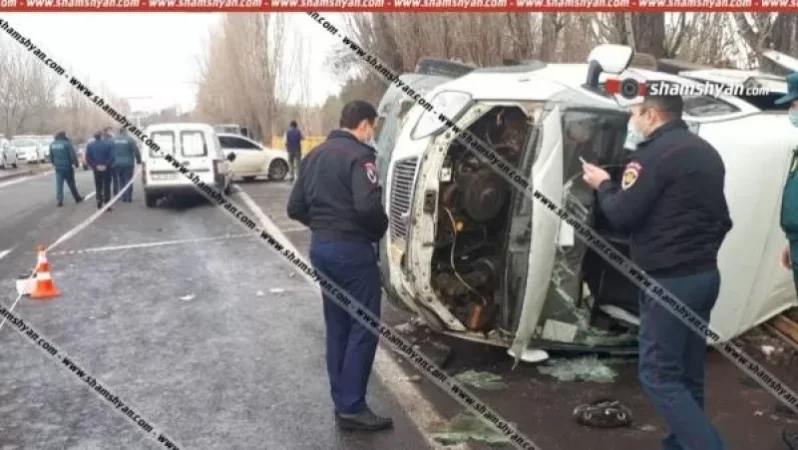 Լուսանկարներ. Խոշոր ավտովթար Կոտայքի մարզում. բախվել են «Opel»-ն ու մարդատար «Գազել»-ը