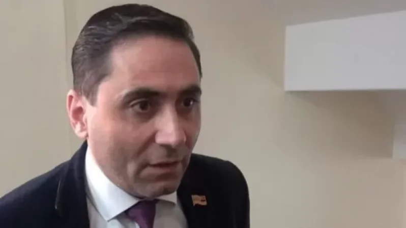 «Ախր ո՞նց է տենց բան հնարավոր»․ Արման Աբովյան