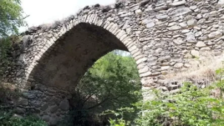 ԼՈՒՍԱՆԿԱՐՆԵՐ․ Ադրբեջանցիների հերթական մշակութային վանդալիզմը․ ավերել են Հալիվորի կամուրջը