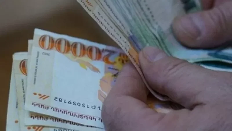 Կինը դիմել է Վարդան Ղուկասյանին, «վստահելի» փաստաբան գտել, որն էլ իրենից հափշտակել է ավելի քան 5 միլիոն դրամ