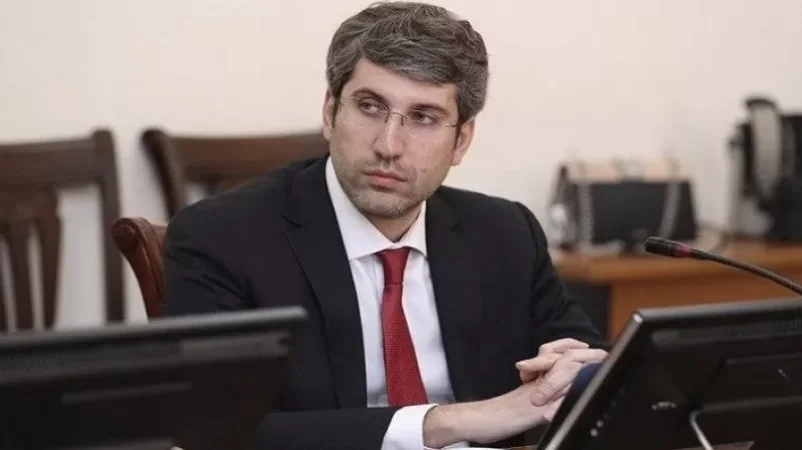 Մինասյանը` վարչապետի ավտոշարասյան կողմից հղի կնոջը վրաերթի ենթարկելու մասին