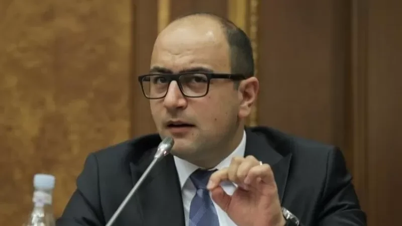 «Փաշինյանը պարզապես ստում է». Մամիջանյանը ադրբեջանցիների՝ Շուշի վերադառնալու մասին