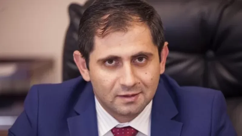 Կանխել զինծառայողների մասնակցությամբ ավտովթարները. Պապիկյանը հանձնարարականներ է տվել