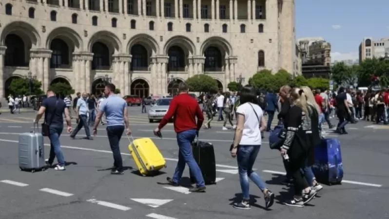 Ռուսաստանից քաղտեխնոլոգների, բլոգերների բավականին ներկայացուցչական խումբ է ժամանել Երևան. որն է պատճառը. «Փաստ»