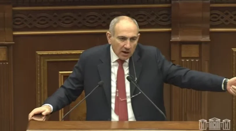 Պատերի տակ շարում են, գնդակահարում. Փաշինյան