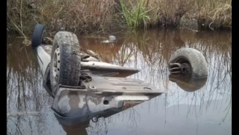 Վթարի հետևանքով մեքենան հայտնվել է ջրատարում