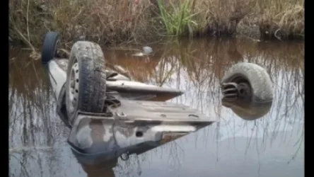 Վթարի հետևանքով մեքենան հայտնվել է ջրատարում