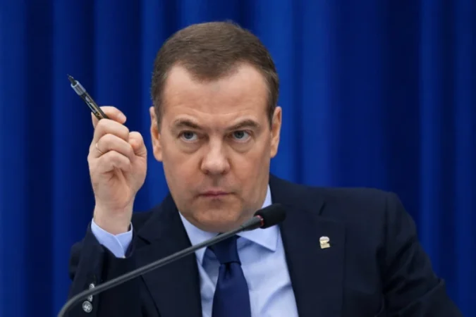 Ռուսաստանը համաչափ պատասխան կտա․ Մեդվեդևը սպառնացել է Կիևին և միջուկային զենք մատակարարող երկրներին