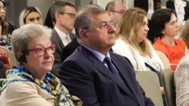 «Դուք և ձեր կողքի փողոցային խուժանն այլևս նույնացել եք». Խամոյան