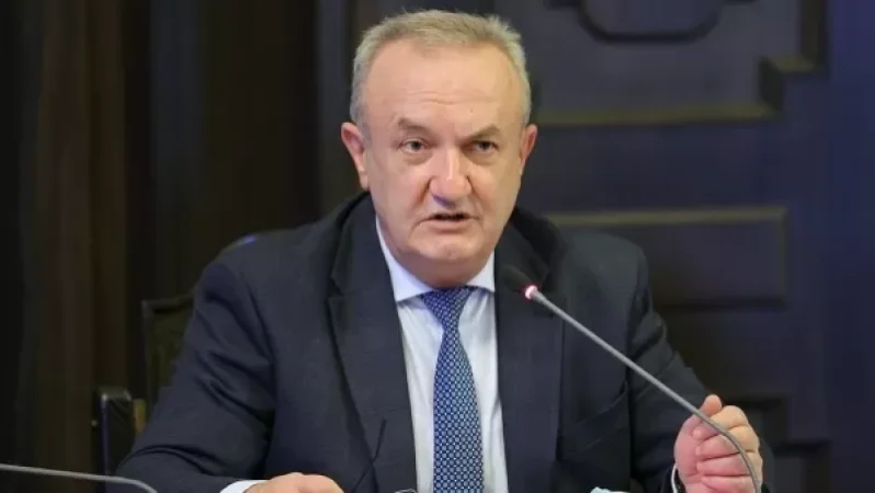 Առաջարկվում է չեղարկել մի քանի կոչումներ և դրանք փոխարինել ավելի ընդգրկուն եզրույթներով. ԿԳՄՍ