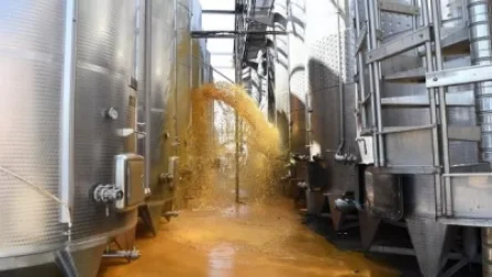 Պայթել էին 30 և  28 տոննա տարողությամբ ռեզերվուարներ. ԱԻՆ պաշտոնյա