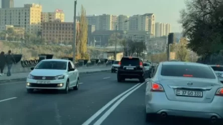 Ու՞մ մեքենան է. ԱԱԾ տնօրենի՞. քաղաքագետ Հայկ Մարտիրոսյանը փնտրում է կարգազանց վարորդին