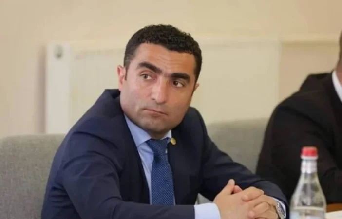 Ում է Ռոմանոս Պետրոսյանն ազատել ՀԷՑ-ում զբաղեցրած պաշտոններից. «Ժողովուրդ»