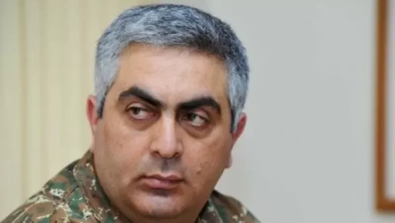 Վեց գյուղ, չէ մի տաս քաղաք. Արծրուն Հովհաննիսյան