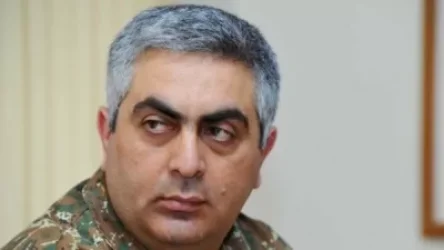 Վեց գյուղ, չէ մի տաս քաղաք. Արծրուն Հովհաննիսյան