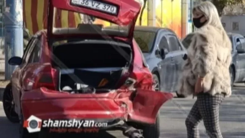 Ավտովթար Երևանում. բախվել են Nissan Murano-ն և Opel-ը