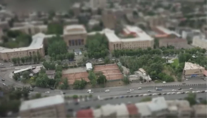 Չի բացառվում՝ թենիսի կորտերի այլ համահունչ միջավայր տեղափոխելու հնարավորությունը. Կոստանյան