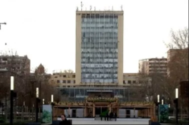 Կառավարությունը 210 մլն դոլար արժողությամբ պայմանագիր է կնքել. Սարյանի «ՀայՓոստ»-ի փոխարեն` «Համաշխարհային առևտրի կենտրոն Երեւան». «Ժողովուրդ»