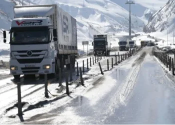 Վերին Լարսը փակ է մեծ բեռնատարների համար