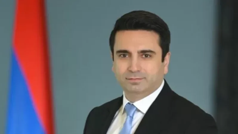 Ալեն Սիմոնյանը Կատարում մարզադաշտից կհետևի Ֆուտբոլի աշխարհի առաջնությանը