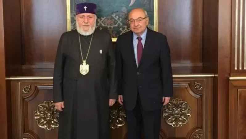 Ամենայն Հայոց Կաթողիկոսը հանդիպել է Վազգեն Մանուկյանի հետ