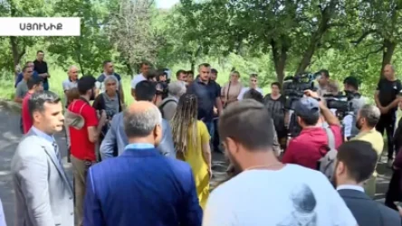 ՀՀ-ում հավատարմագրված շուրջ 20 դիվանագետ հանդիպել է ԼՂ-ի քաղաքացիների հետ