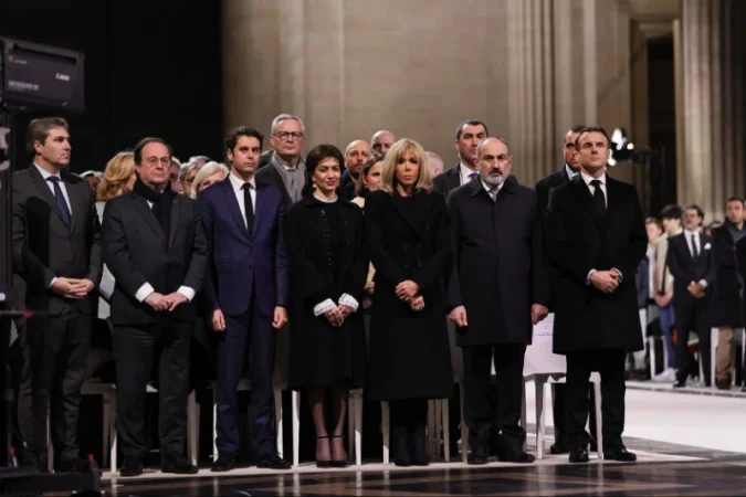 ԼՈՒՍԱՆԿԱՐՆԵՐ. Նիկոլ Փաշինյանը և Մակրոնը՝ Միսաք Մանուշյանի և նրա տիկնոջ шճյունները Ֆրանսիայի մեծագույն գործիչների Պանթեոնում ամփոփելու արարողությանը