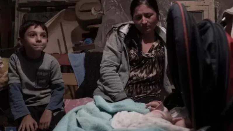 Ստեփանակերտի բնակիչները՝ ապաստարաններում. ՀՀ կառավարությունը լուսանկարներ է հրապարակել