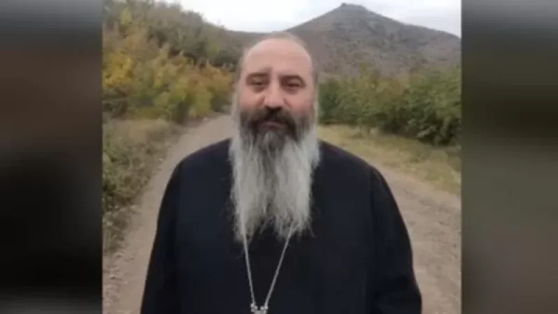 Տղերքը գիշերը զանգում, աչքալուսանք էին տալիս՝ Տեր Հայր ջան, ինձ էլ են վերցրել, գնում եմ Ղարաբաղ. Տեր Աբել Քարտաշյան