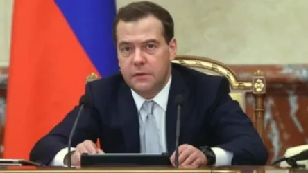 Մեդվեդևը հորդորել է դադարեցնել ռազմական գործողությունները Ղարաբաղում՝ տարածաշրջանային աղետից խուսափելու համար