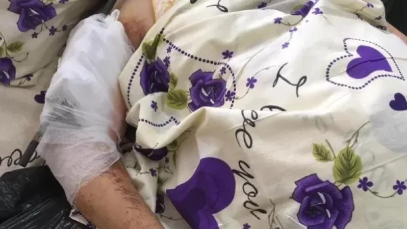 Artak Beglaryan Visits Civilian Victims of Azerbaijani Aggression
